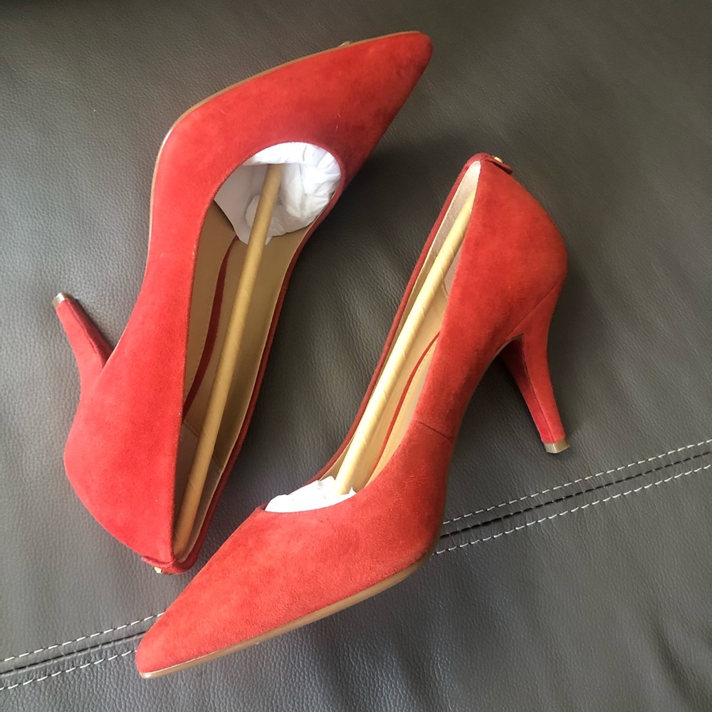 MK heels